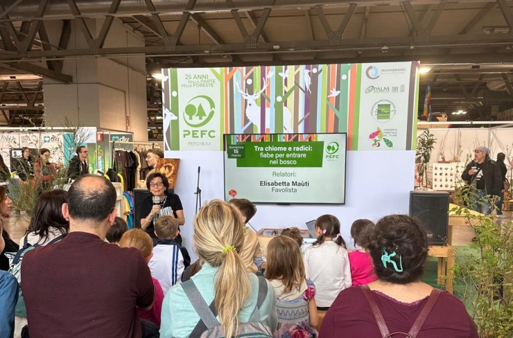 Tra chiome e radici: fiabe per entrare nel bosco, un incontro sulla magìa delle favole per comunicare e&nbsp;ascoltare.